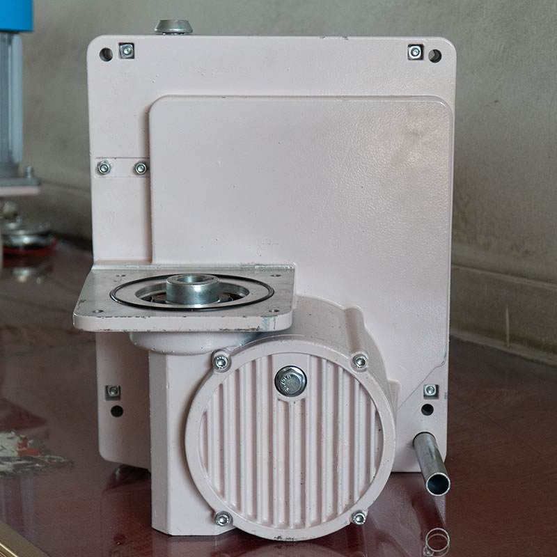 Montaje del motor del polipasto de tracción