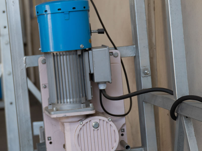 Ascensor de tracción eléctrica